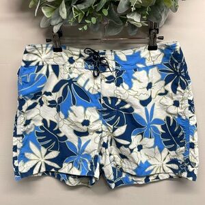 NWOT Patagonia Vintage Y2K Wavefarer Boardshorts Swim Shorts Hawaiian Floral 10